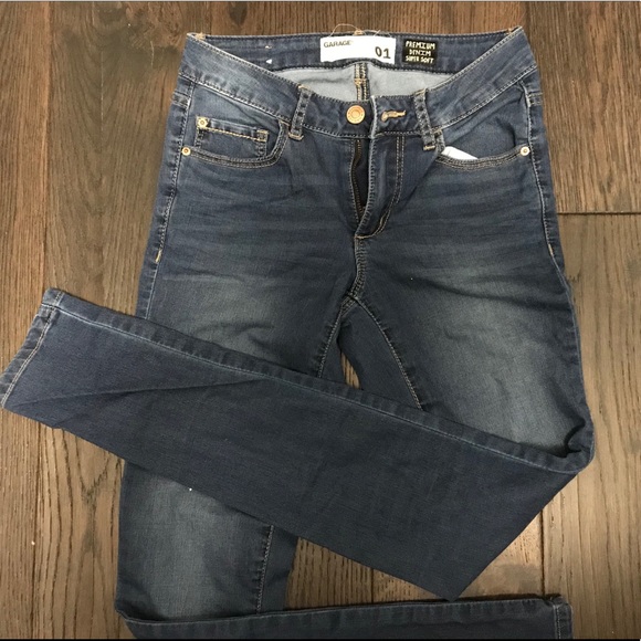 *2 for $20* Garage skinny jeans - Picture 1 of 2